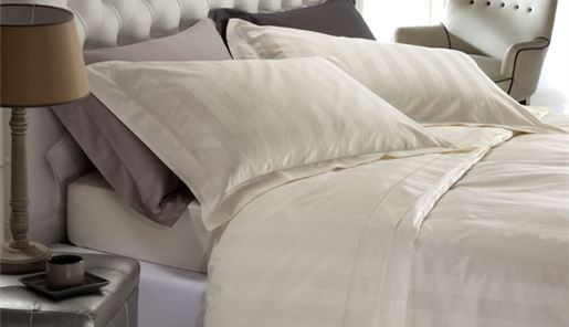 COMPLETO LETTO IN RASO 